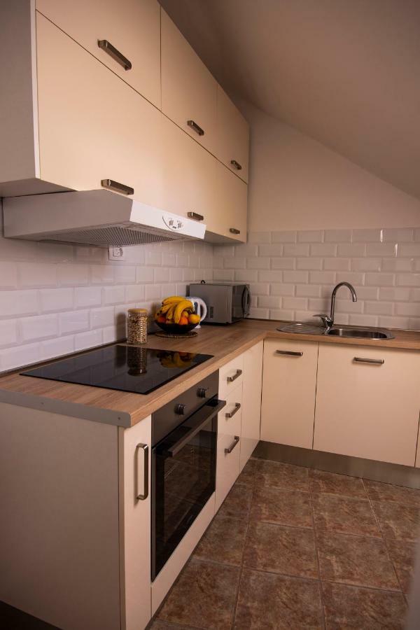Lipa Appartement Split Buitenkant foto