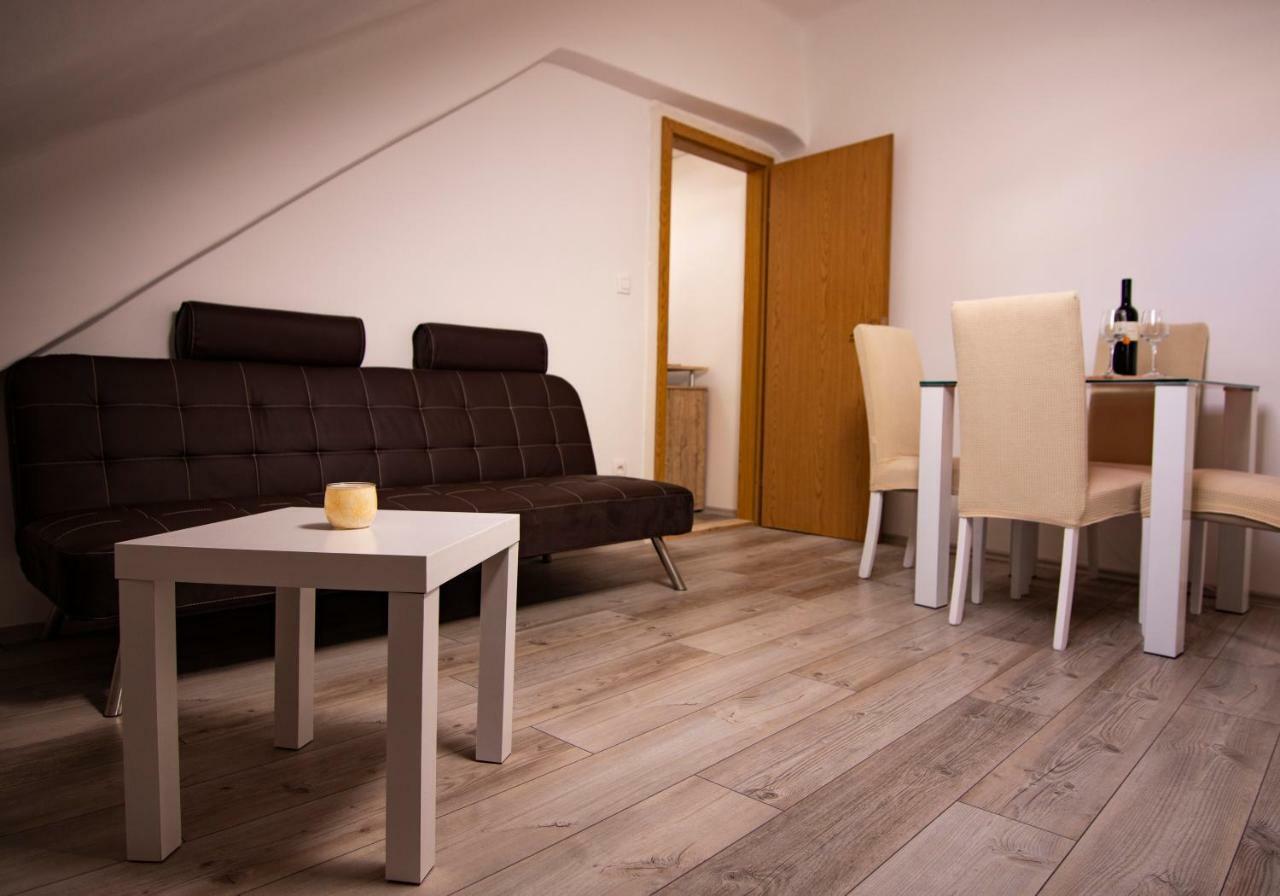 Lipa Appartement Split Buitenkant foto