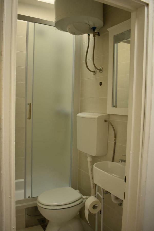 Lipa Appartement Split Buitenkant foto